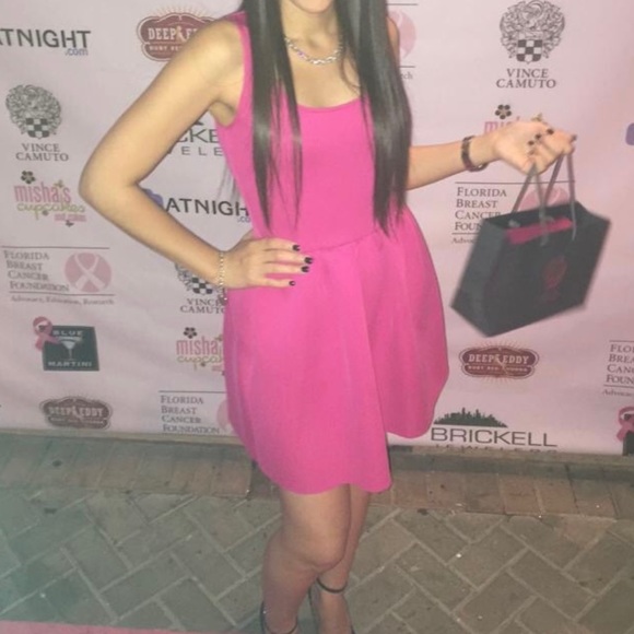 Barbie style Hot pink fit and flare mini dress - Picture 2 of 7